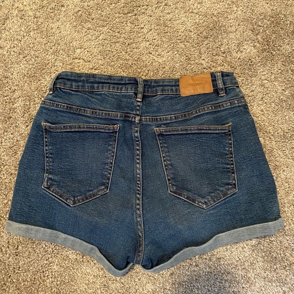 Zara High Waisted Jeans Shorts - Picture 2 of 2